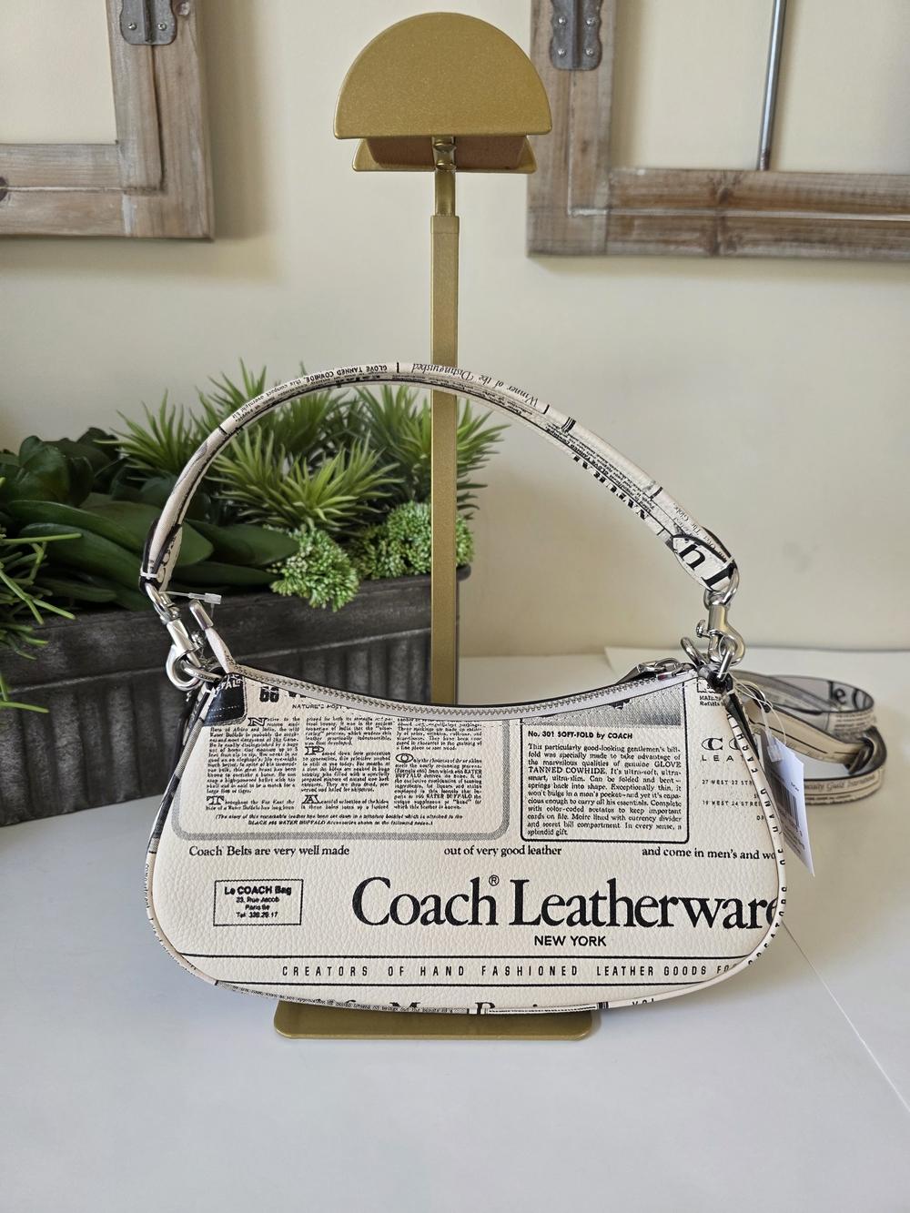 Coach Ashton Shoulder Bag Newsprint NWT Crossbody White Black Leather - Picture 7 of 13